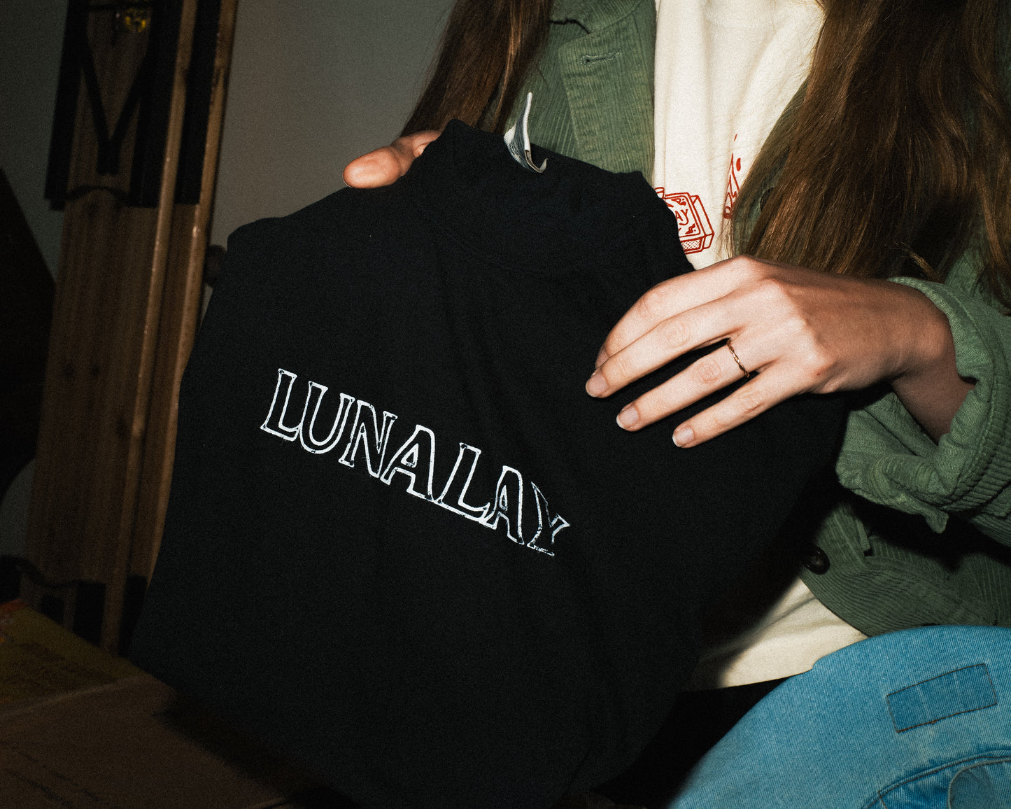 Lunalay Outline Cropped Shirt